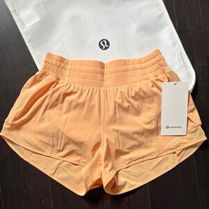 LULULEMON HOTTY HOT HR SHORTS 2.5” IN ROCK MELON SZ 6 NWT